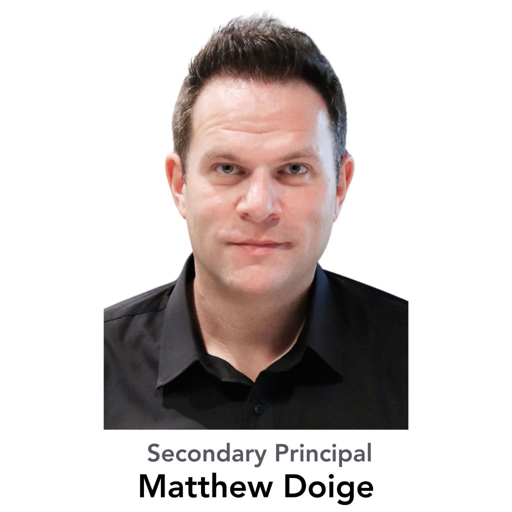 中学部校长Matthew